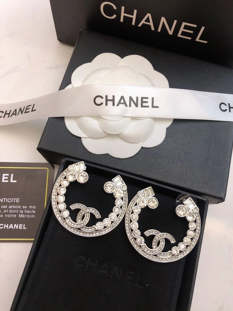 Chanel Earrings Compact 227918