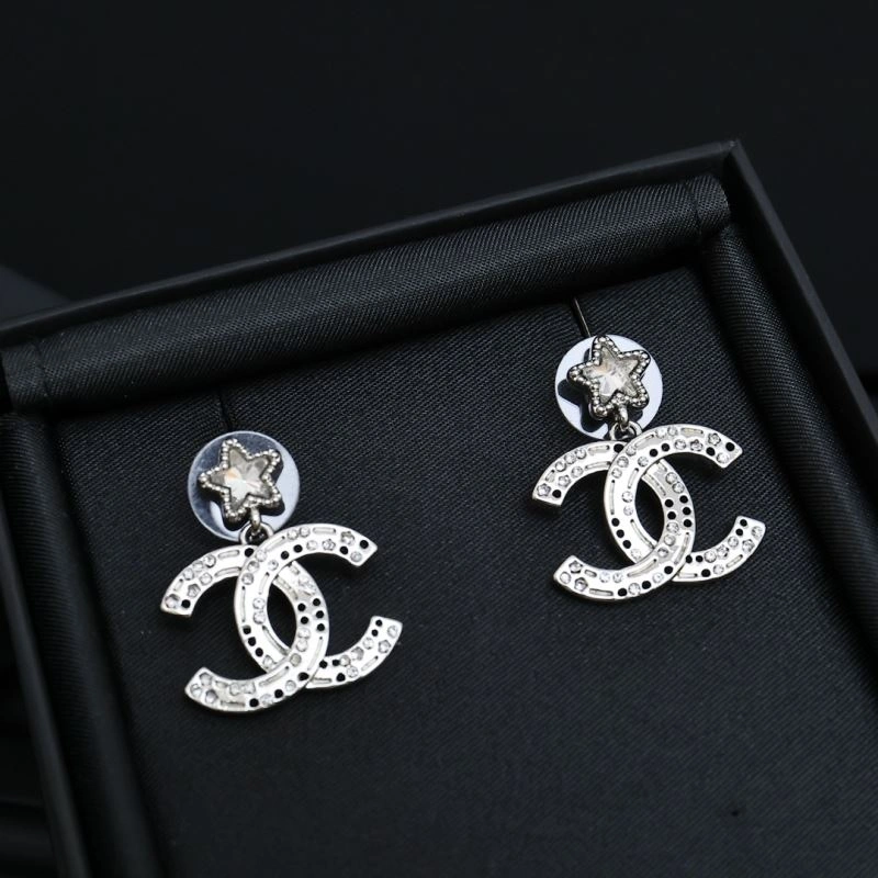 Fashionable Chanel Earrings 227912