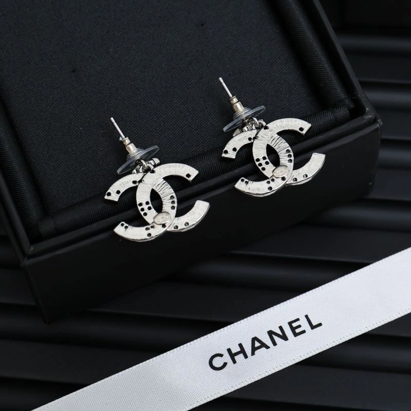 Fashionable Chanel Earrings 227912