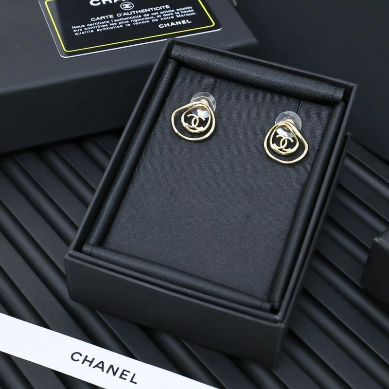 Chanel Earrings WellDesigned 227880