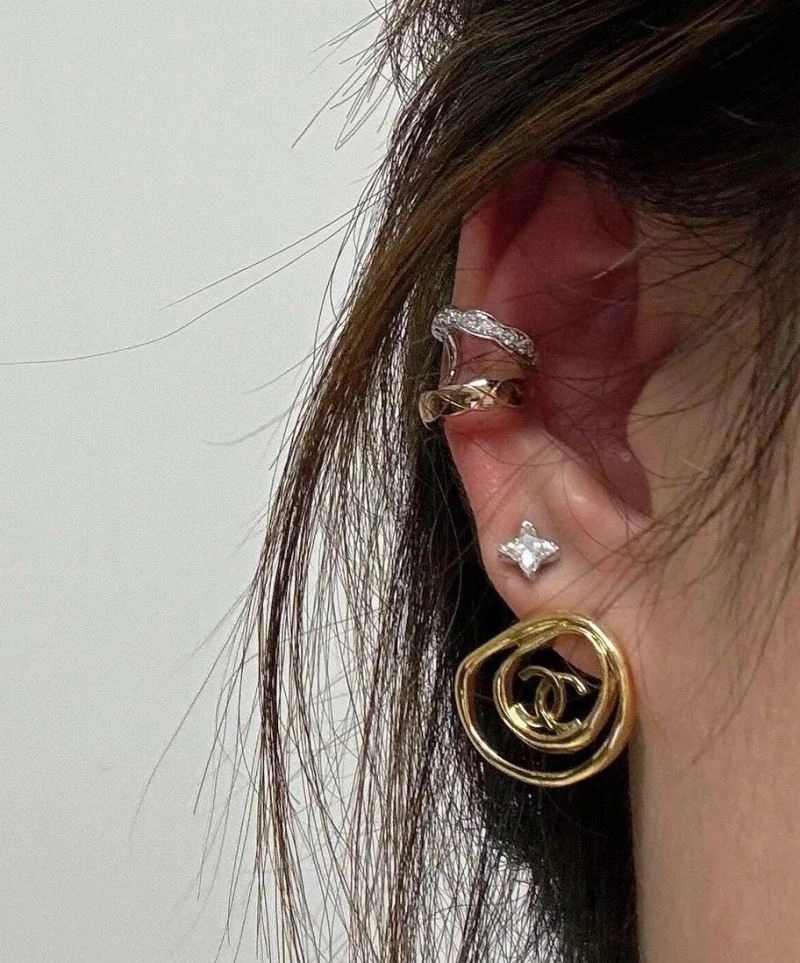 Chanel Earrings WellDesigned 227880