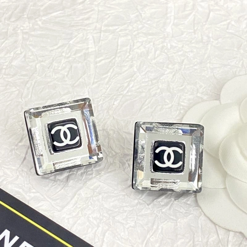 Popular Chanel Earrings 227921