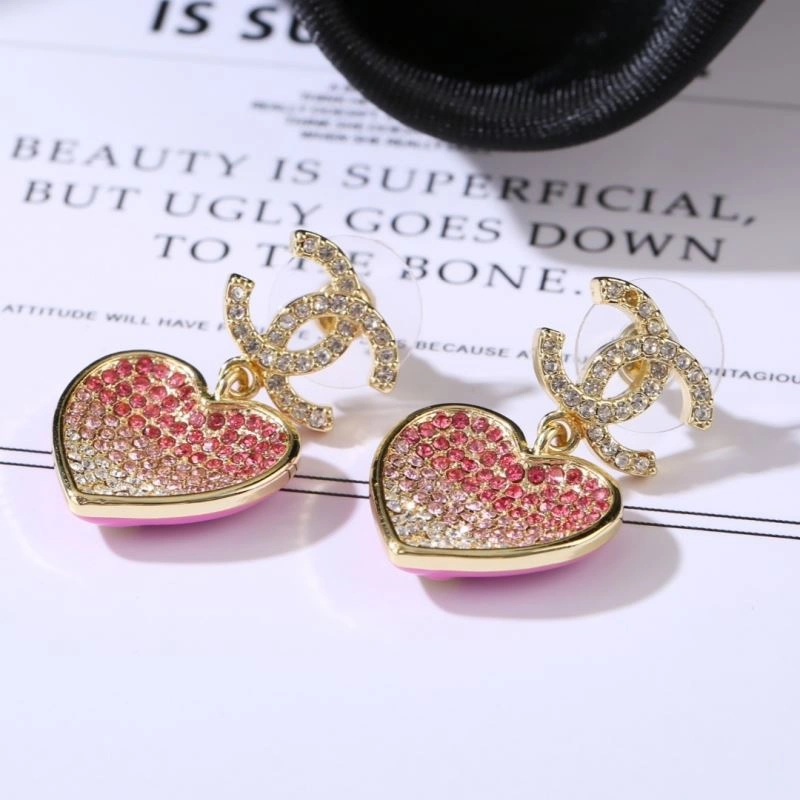EyeCatching Chanel Earrings 227842