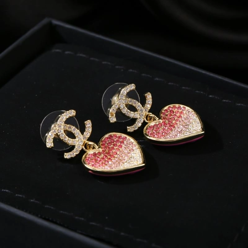 EyeCatching Chanel Earrings 227842