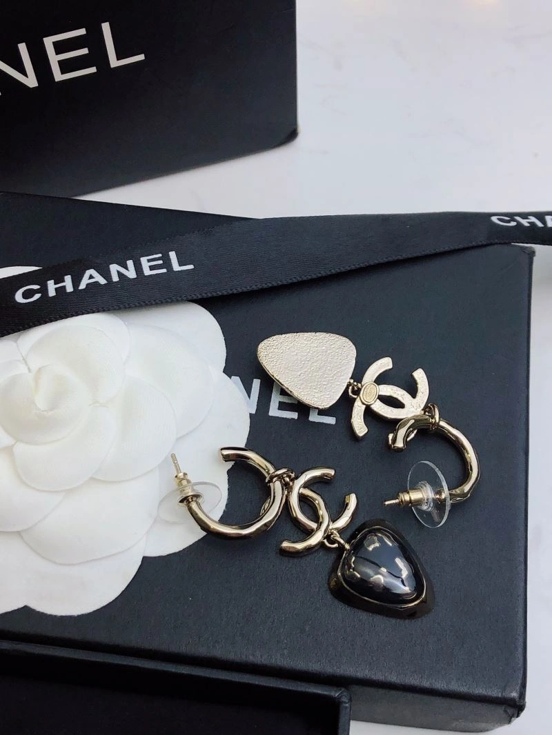 Chanel Earrings Soft 227811