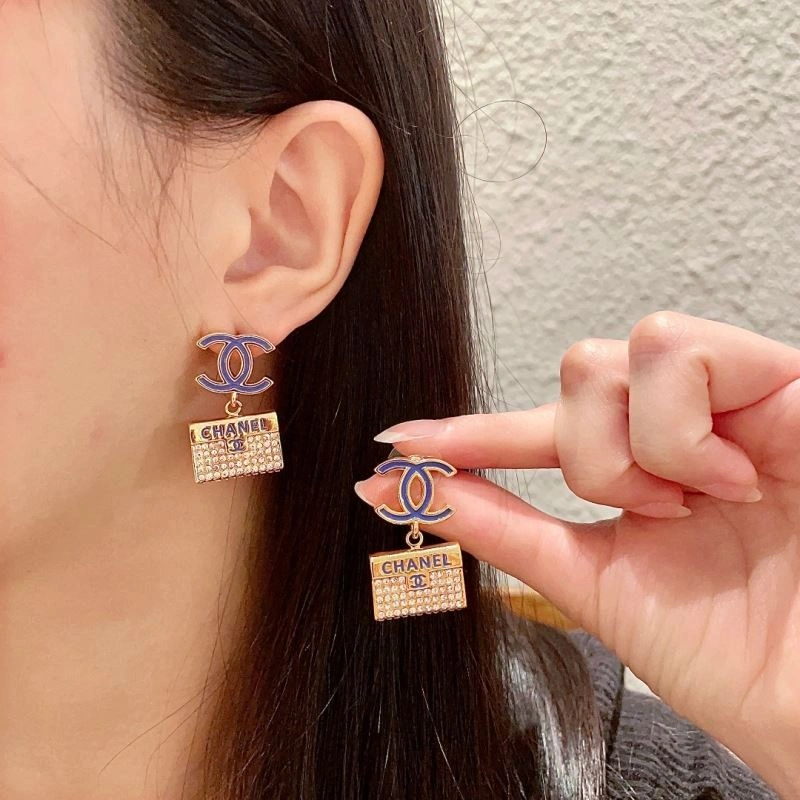 Chanel Earrings Vibrant 227788