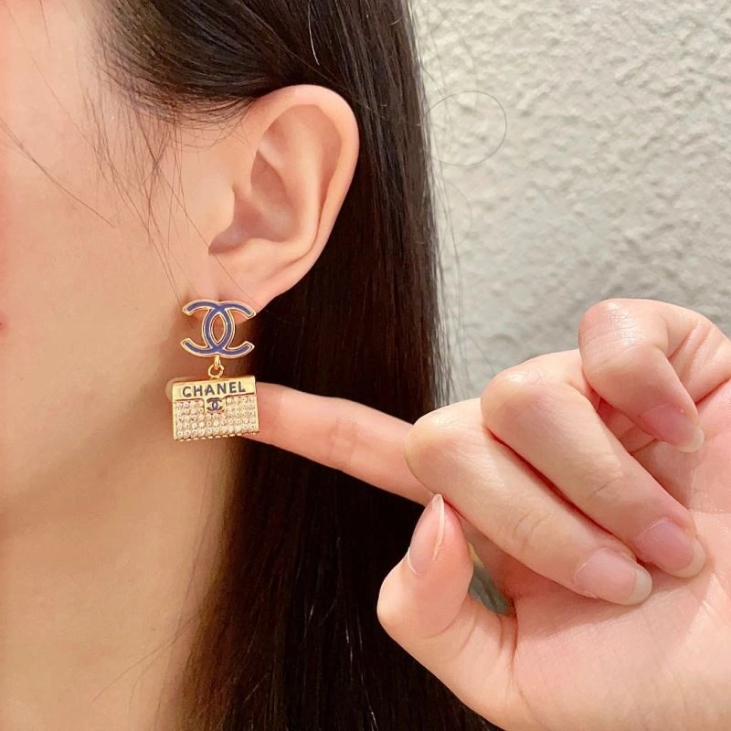 Chanel Earrings Vibrant 227788