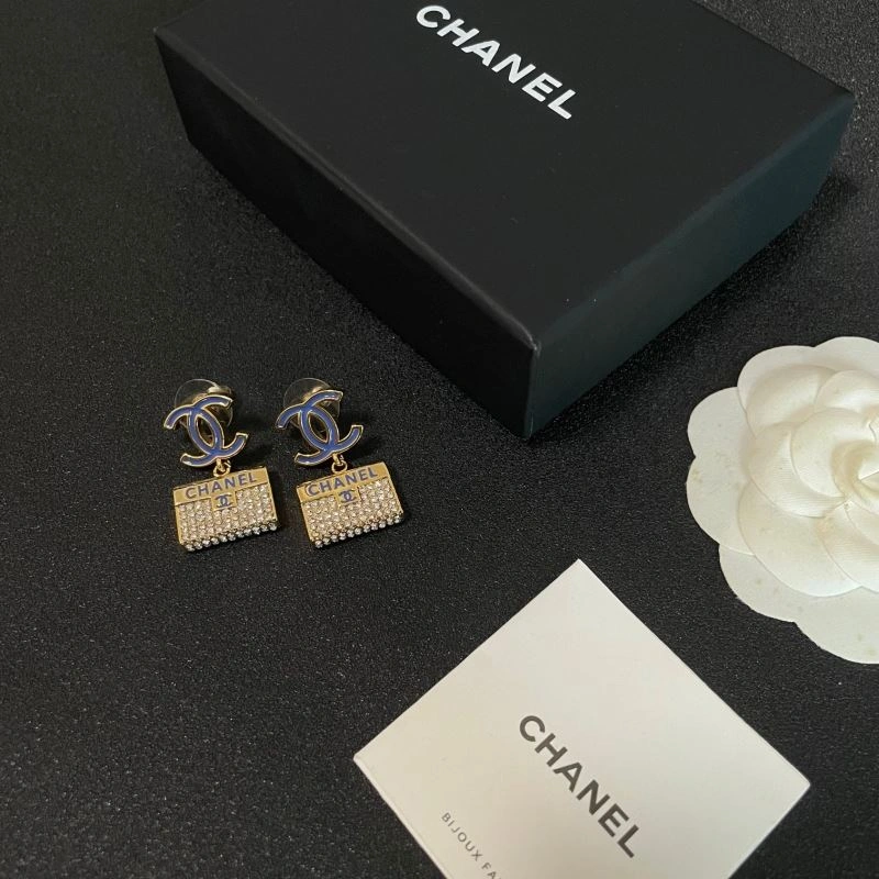 Chanel Earrings Vibrant 227788