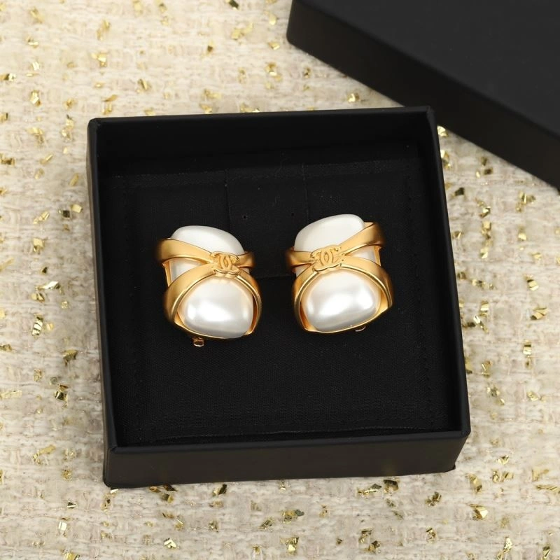 FreshLook Chanel Earrings 227785