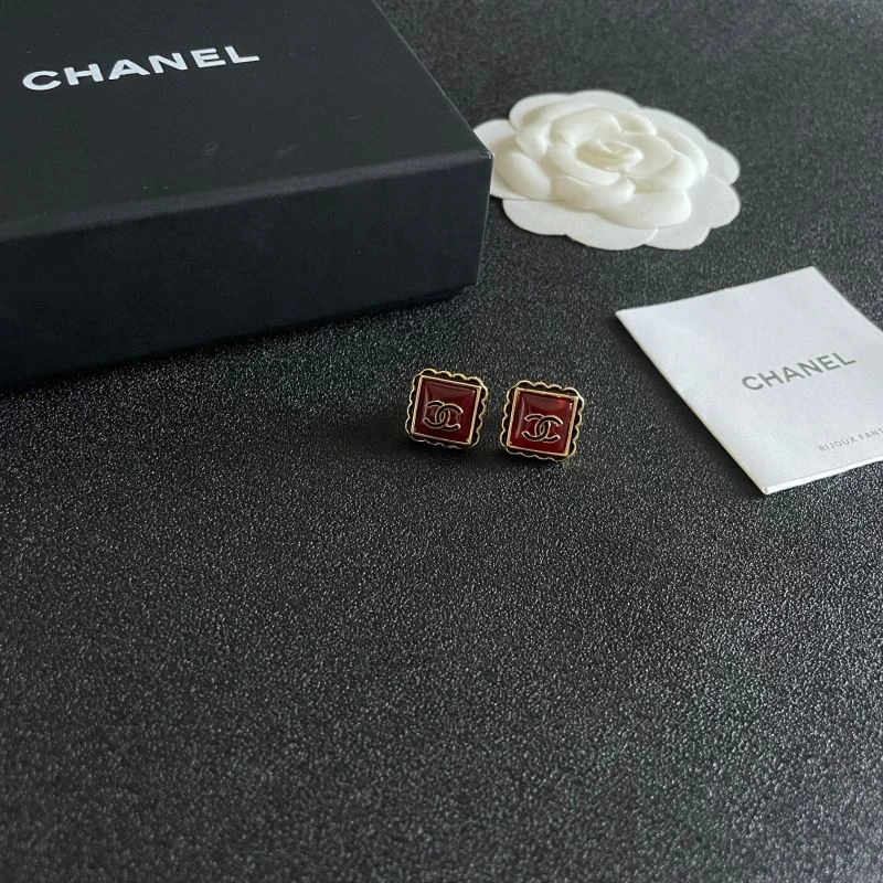 Snug Chanel Earrings 227750