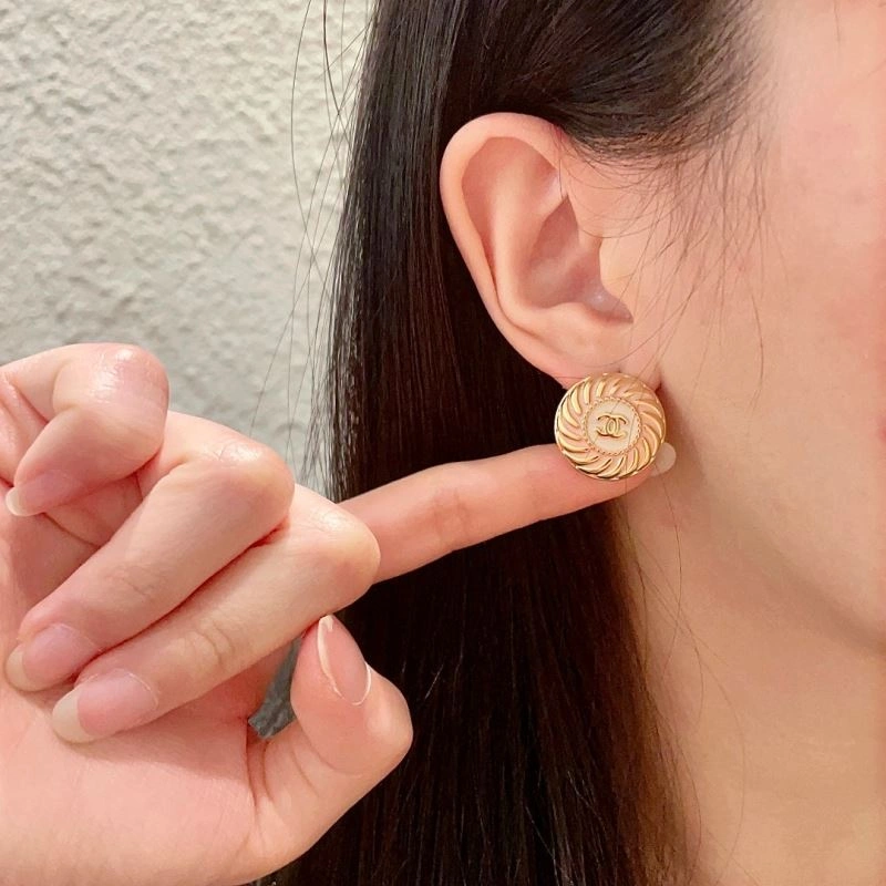 Chanel Earrings Durable 227741