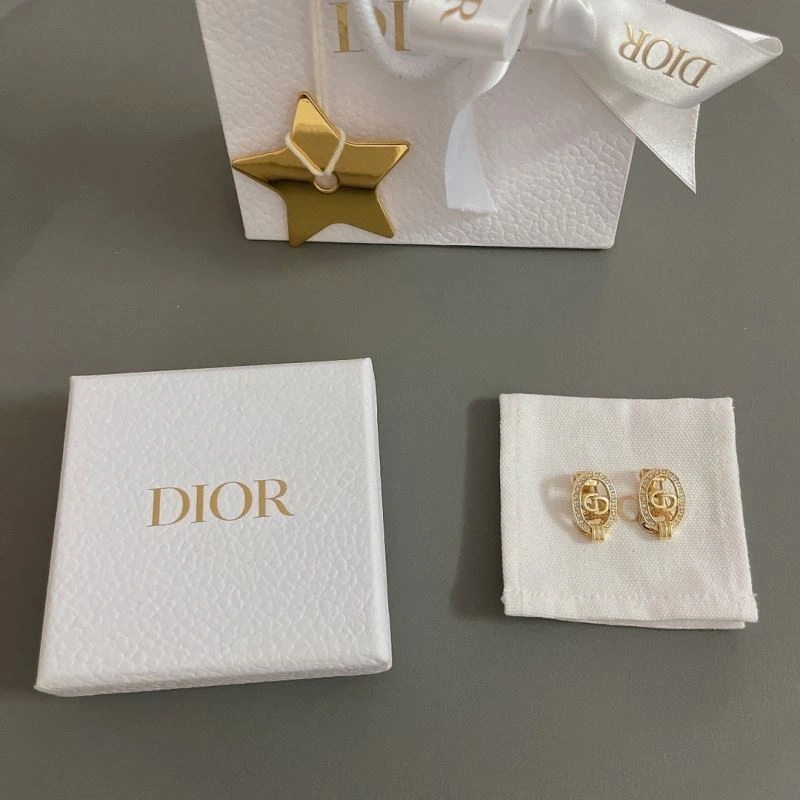 Chanel Earrings Compact 227766