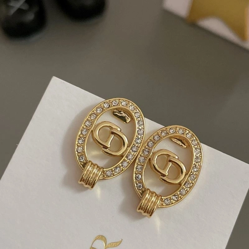 Chanel Earrings Compact 227766