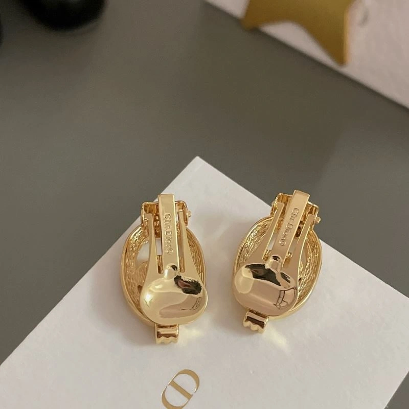 Chanel Earrings Compact 227766