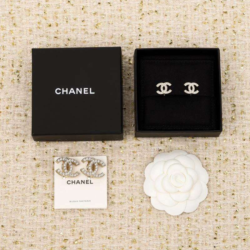 Minimalist Chanel Earrings 227733