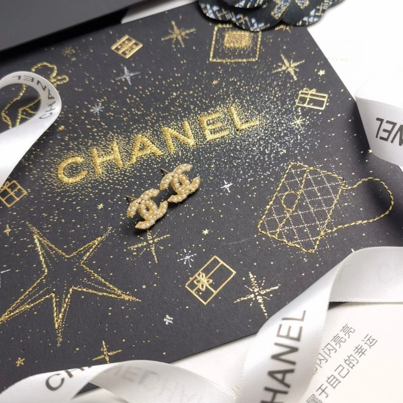 Compact Chanel Earrings 227760