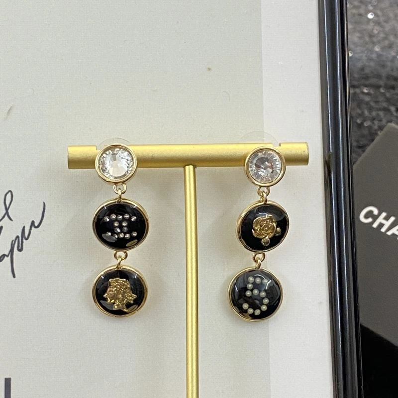 Supportive Chanel Earrings 227790