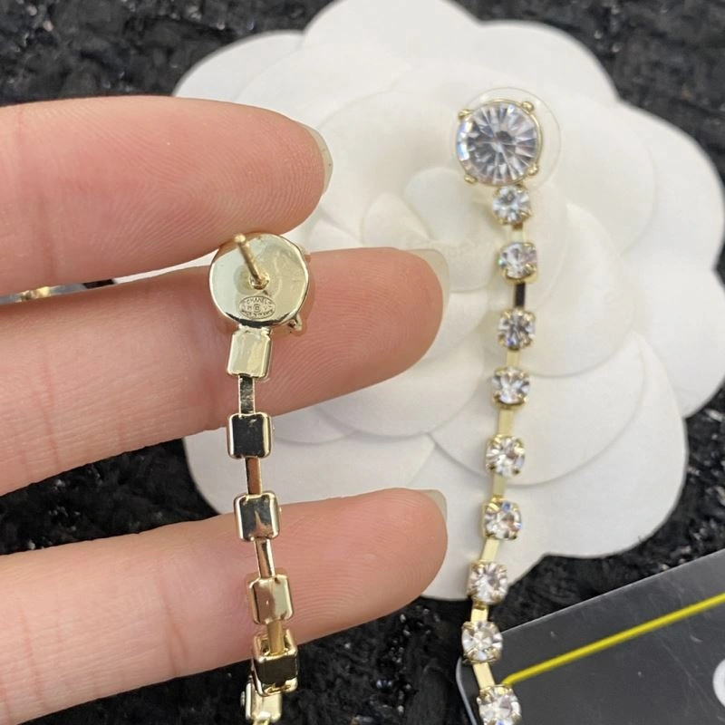 Elegant Chanel Earrings 227729