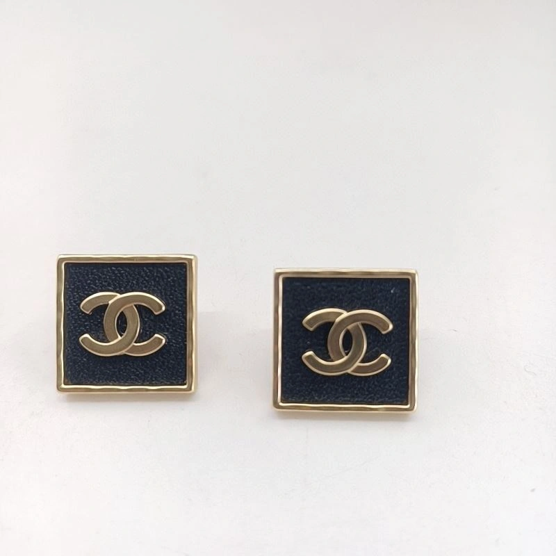 Comfortable Chanel Earrings 227720