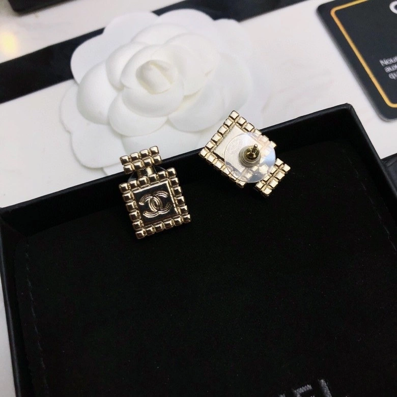 Tailored Chanel Earrings 227779