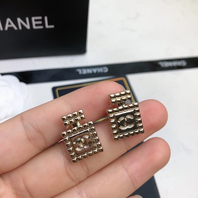 Tailored Chanel Earrings 227779