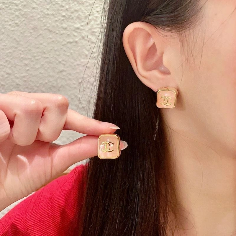 Cozy Chanel Earrings 227744