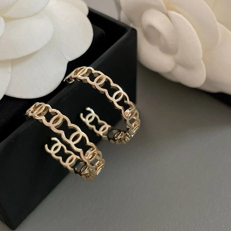 HighPerformance Chanel Earrings 227713