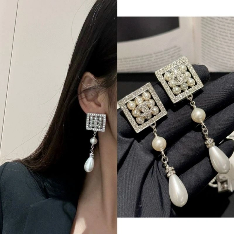 Chanel Earrings Resilient 227699