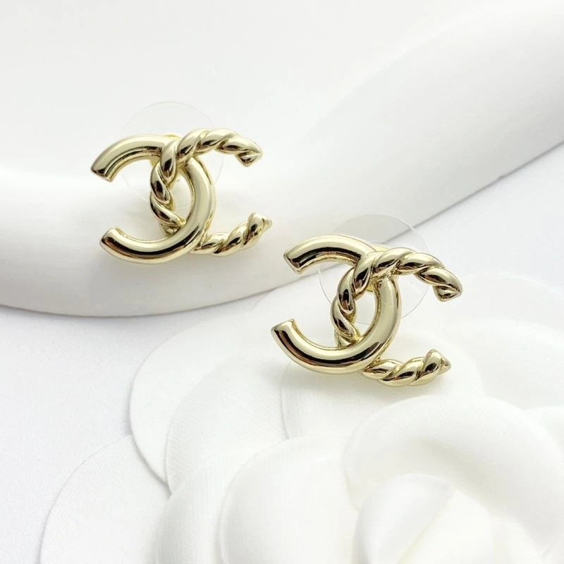 Chanel Earrings Comfortable 227726