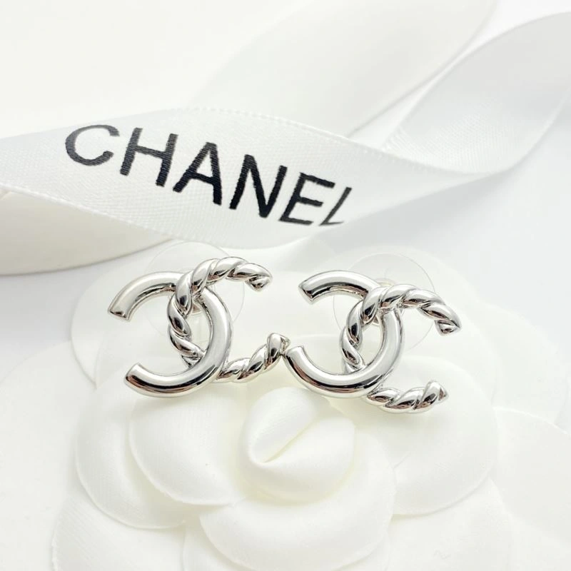 Supportive Chanel Earrings 227694