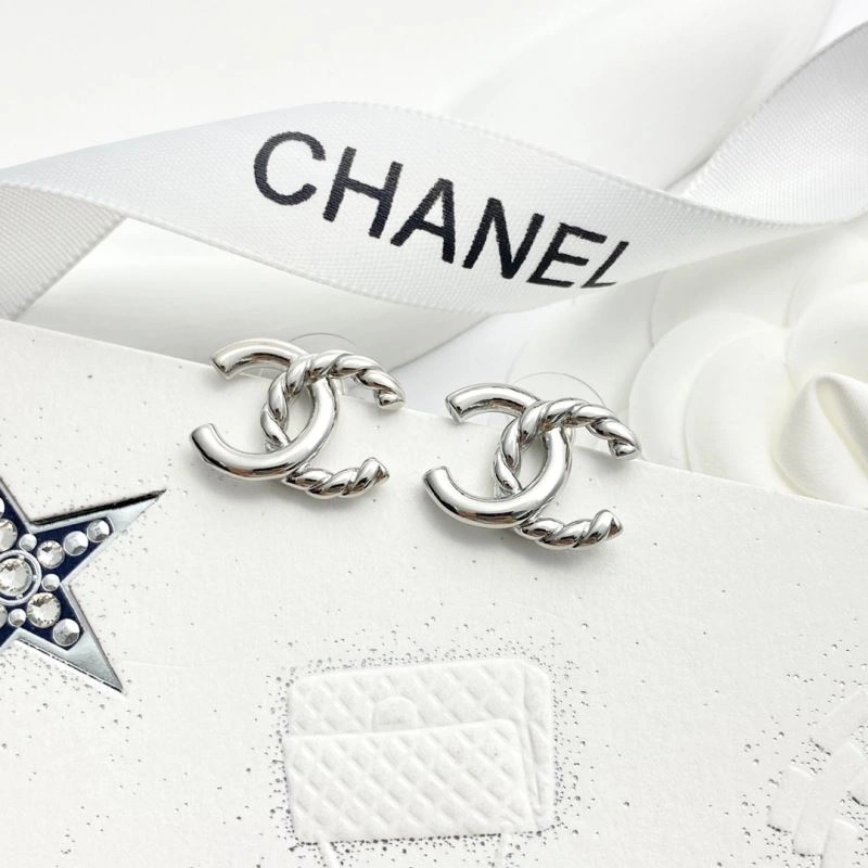 Supportive Chanel Earrings 227694