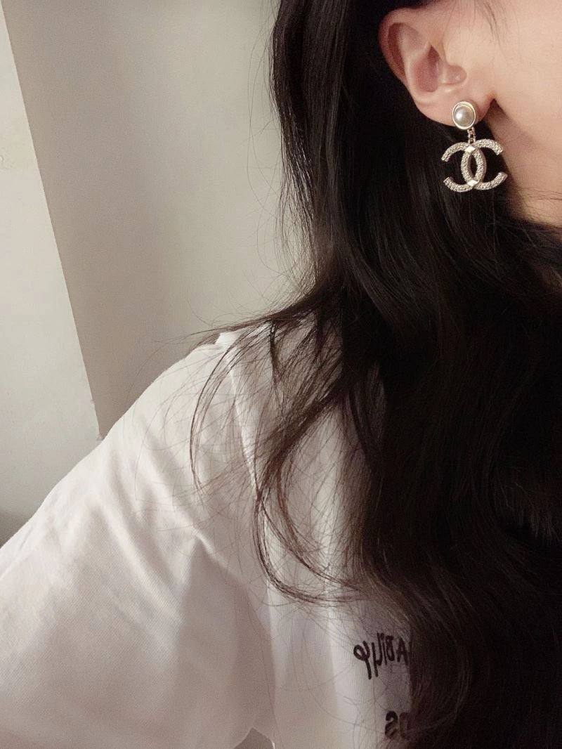Chanel Earrings Compact 227717