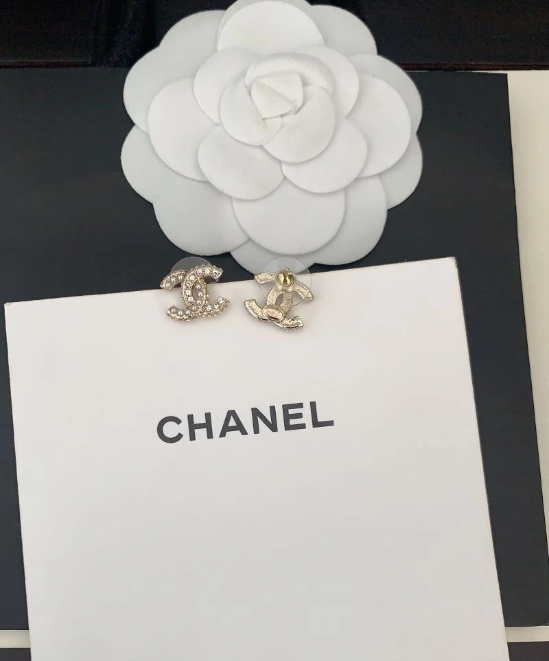 Chanel Earrings Compact 227681