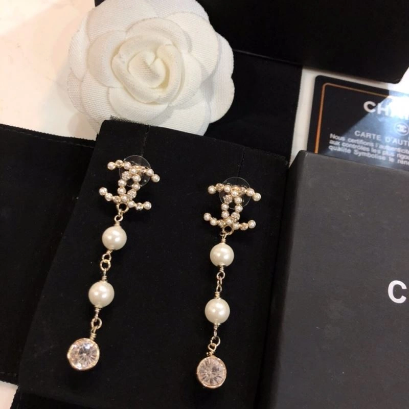 Reliable Chanel Earrings 227680