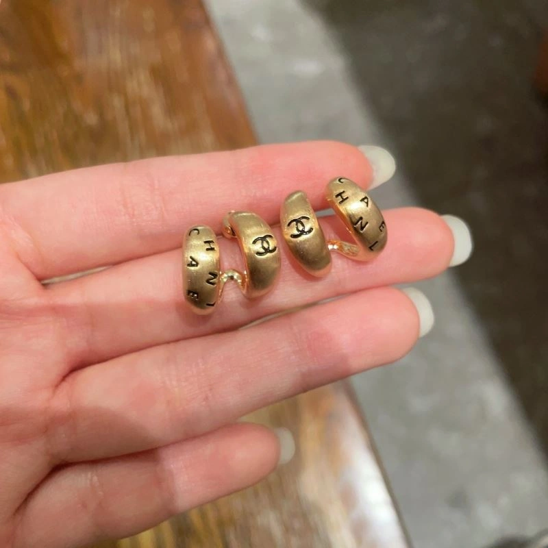 Chanel Earrings SmoothTexture 227690