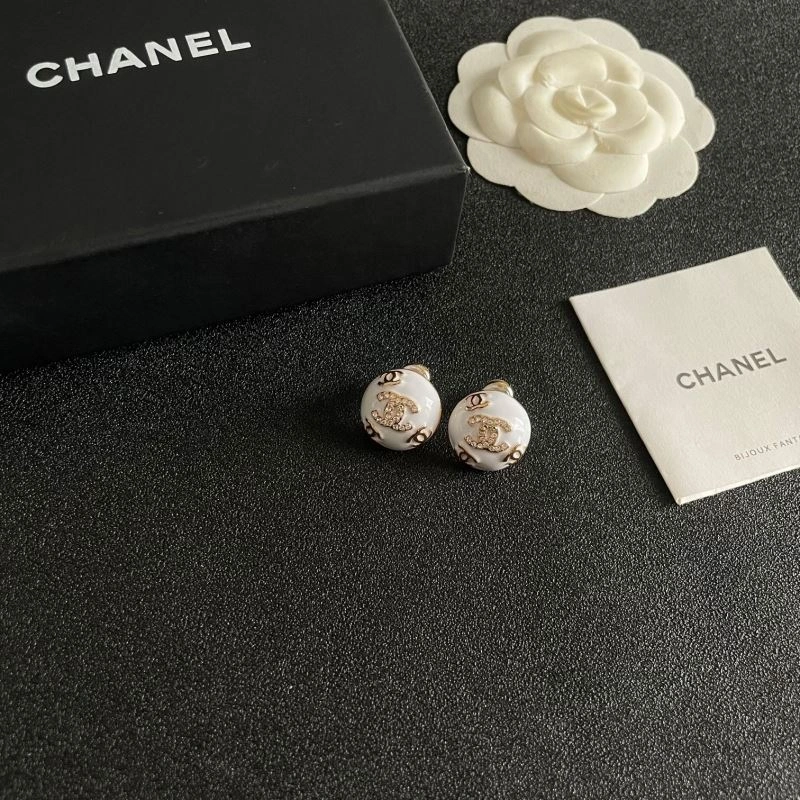 Chanel Earrings Lightweight 227711