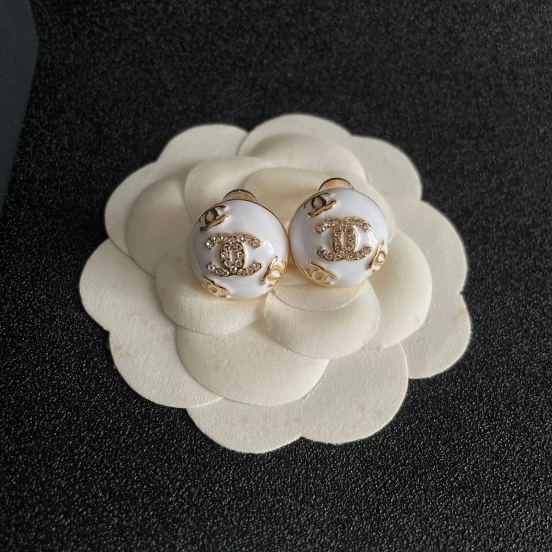 Chanel Earrings Lightweight 227711