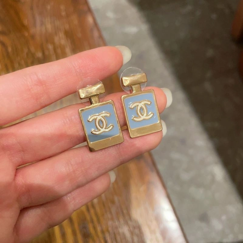 Breathable Chanel Earrings 227689