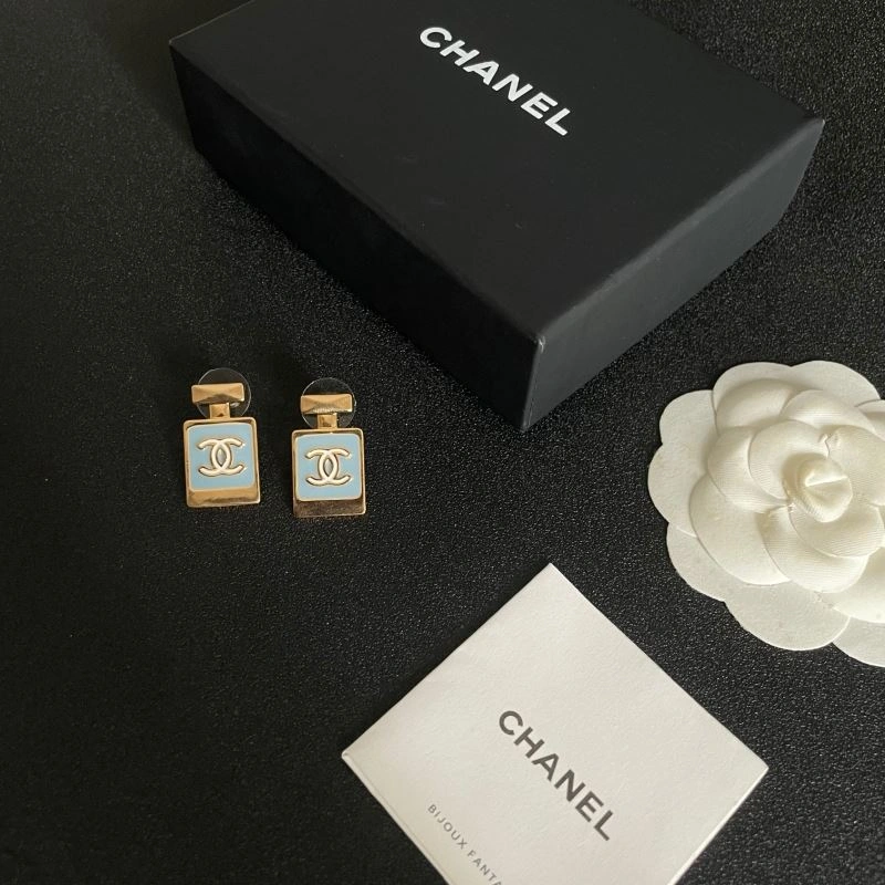Breathable Chanel Earrings 227689
