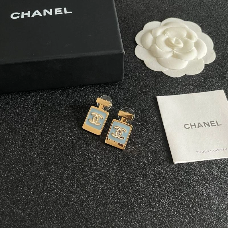 Breathable Chanel Earrings 227689