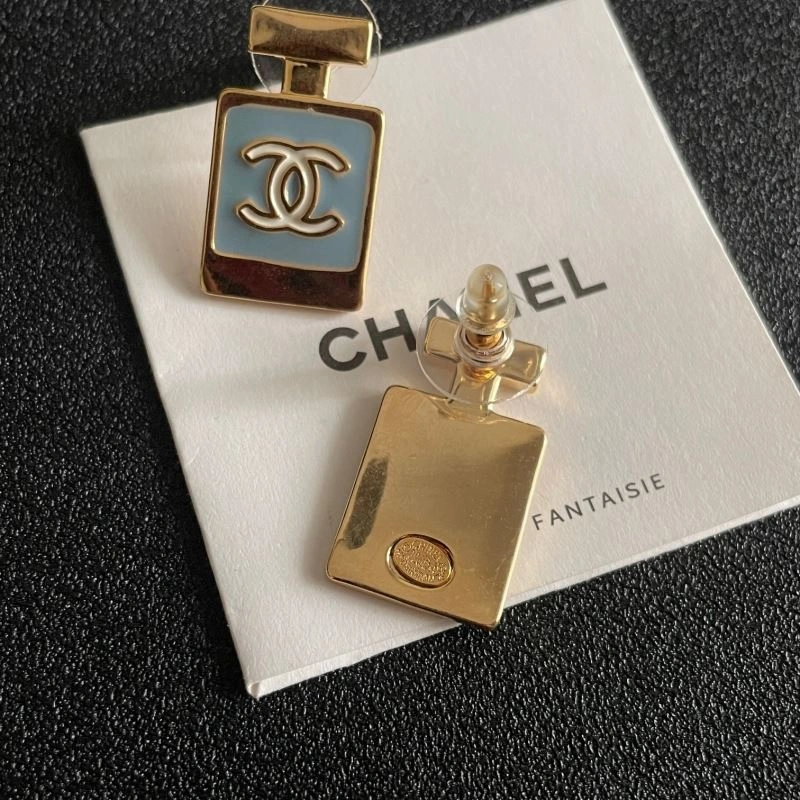 Breathable Chanel Earrings 227689