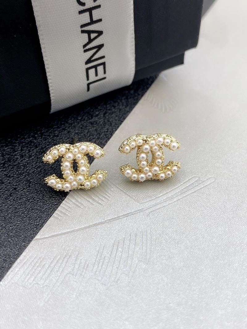 Reliable Chanel Earrings 227652