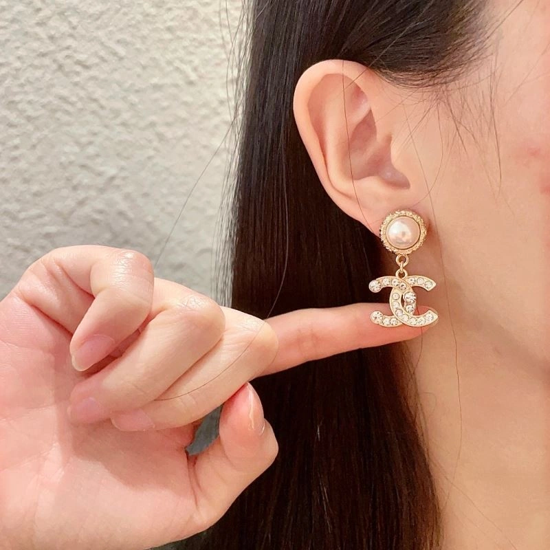 Sporty Chanel Earrings 227630