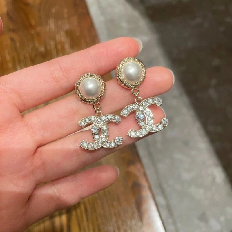 Sporty Chanel Earrings 227630