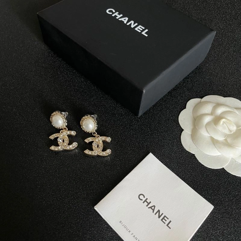 Sporty Chanel Earrings 227630