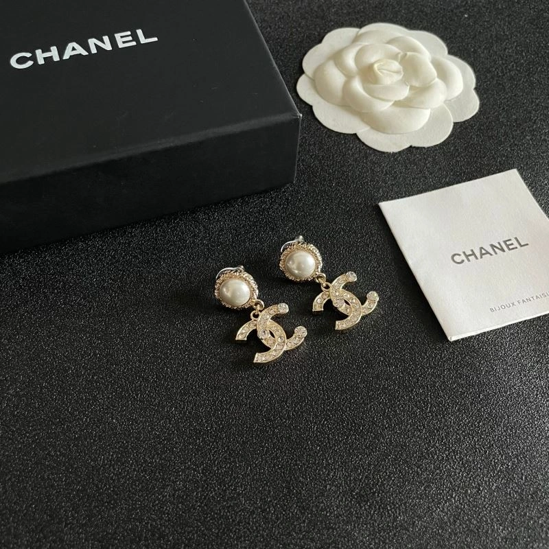 Sporty Chanel Earrings 227630