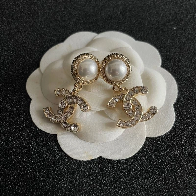 Sporty Chanel Earrings 227630