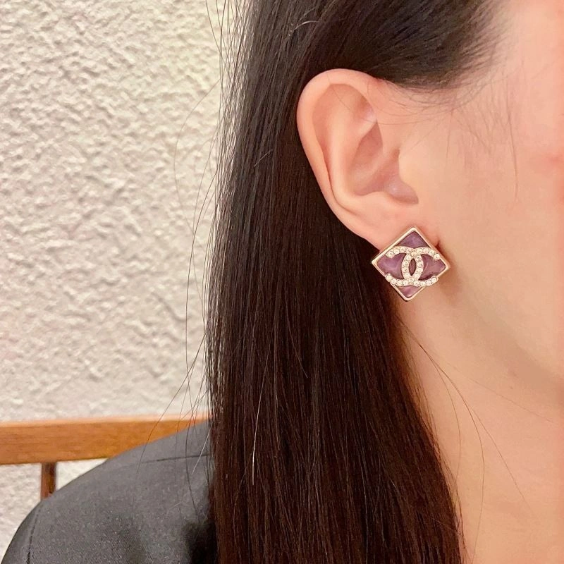 Chanel Earrings Lightweight 227625