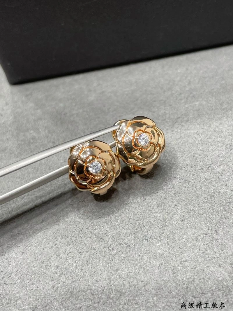 Stylish Chanel Earrings 227617