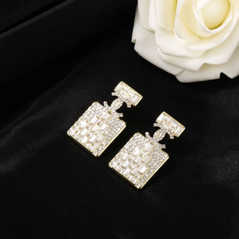 Chanel Earrings Snug 227638